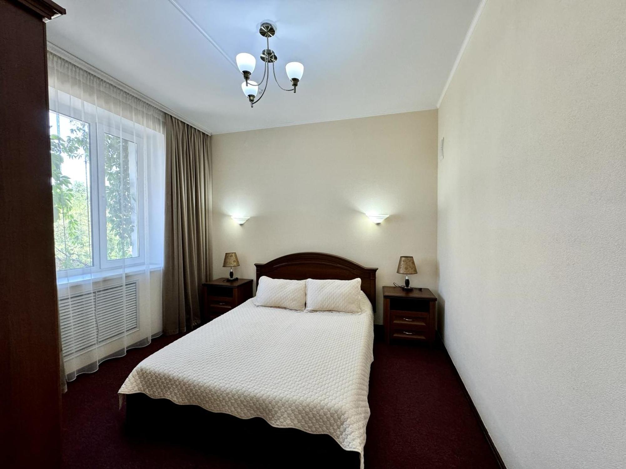 Hotel Zhambyl Taras Exterior foto